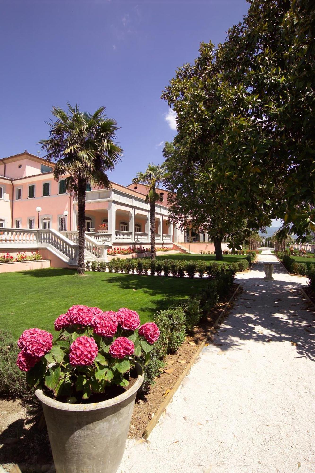 Villa Santa Barbara Montefalco Exterior photo